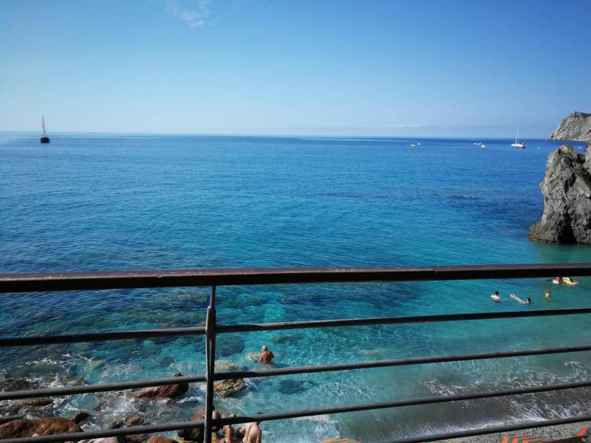 Апартаменты La Terrazza Sul Mare ☆☆☆☆☆ Monterosso Монтероссо-аль-Маре Экстерьер фото